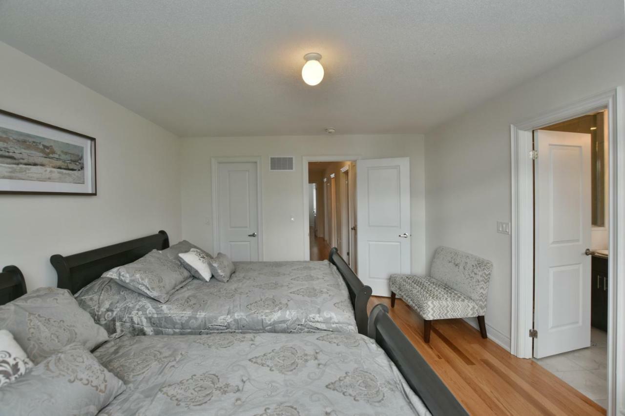 New Blue Mountain Village Snowbridge Executive Townhome Sleeps 10 With Outdoor Pool And Shuttle Nottawa المظهر الخارجي الصورة