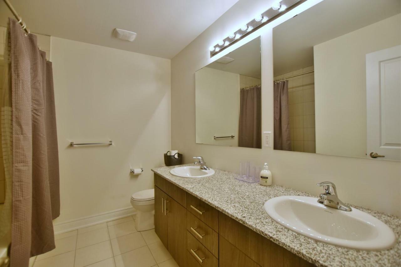 New Blue Mountain Village Snowbridge Executive Townhome Sleeps 10 With Outdoor Pool And Shuttle Nottawa المظهر الخارجي الصورة